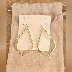 Kendra Scott Sophee Drop